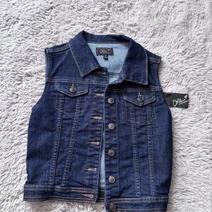 NWT women’s Jean vest size small